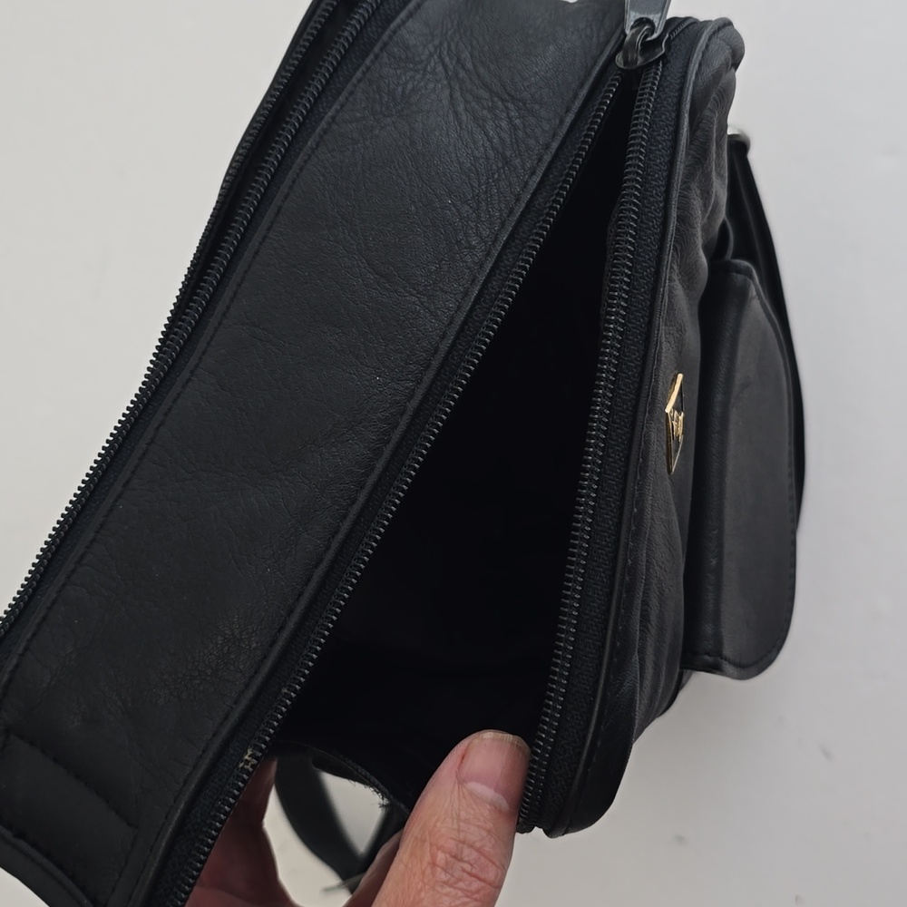 Vintage Black Leather Padded Camera Shoulder  Bag Korea Detachable Strap - Picture 10 of 15